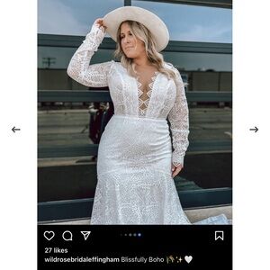 Size 16 All Who Wander- Nash